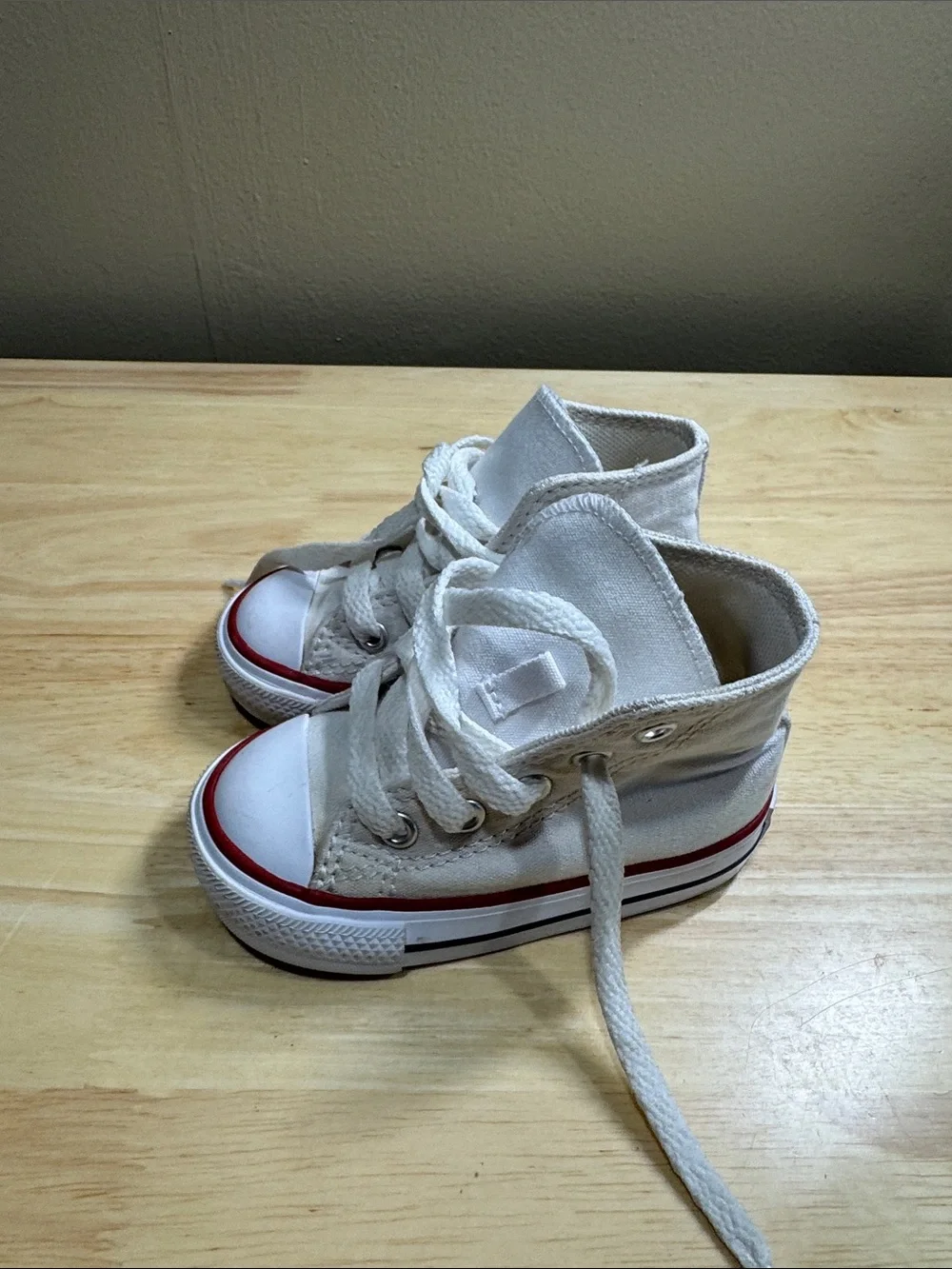 Chuck Taylors White High-Top Kids Sneakers with Red Stripe